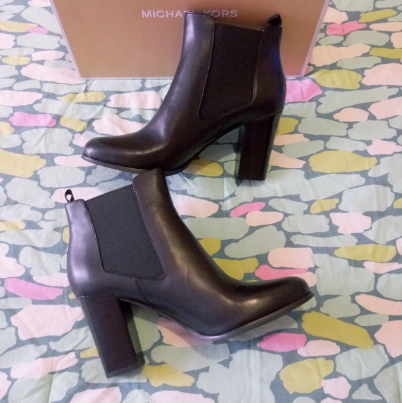 Michael Kors Lottie Chelsea Booties - Picture 4 of 10